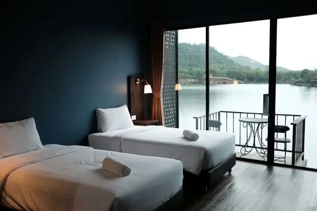 Deluxe Twin Room with Lake View
