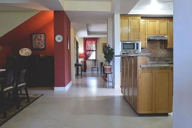 4 Bedroom Villa