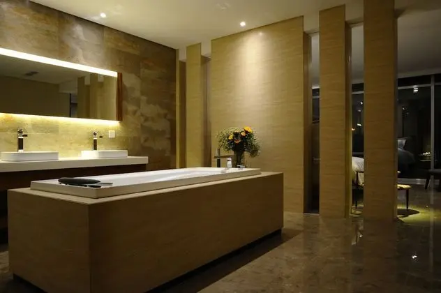 Deluxe Oda (180°Sea View)