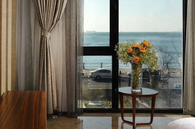 Deluxe Oda (90°Sea View)