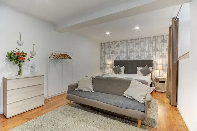 Standard Tek Büyük veya İki Ayrı Yataklı Oda