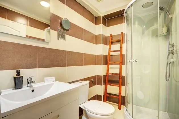 Standard Tek Büyük veya İki Ayrı Yataklı Oda