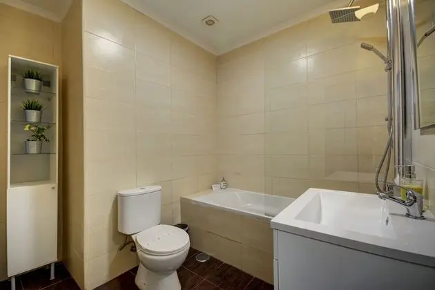 Superior Tek Büyük veya İki Ayrı Yataklı Oda