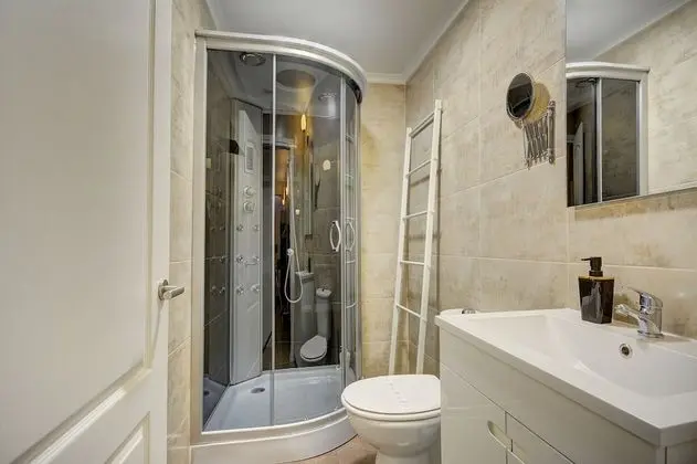 Superior Tek Büyük veya İki Ayrı Yataklı Oda