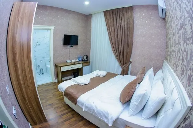 Standard Tek Büyük veya İki Ayrı Yataklı Oda
