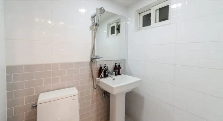 Basic Tek Büyük Yataklı Oda