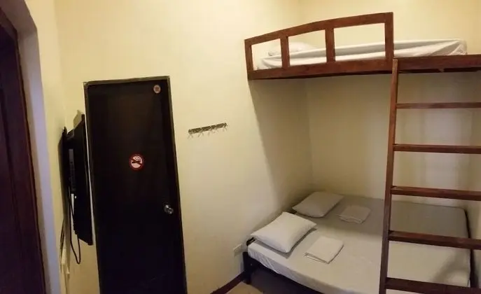 Üç Kişilik Oda