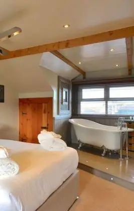 Çatı Katı Süiti (Penthouse), Balkon