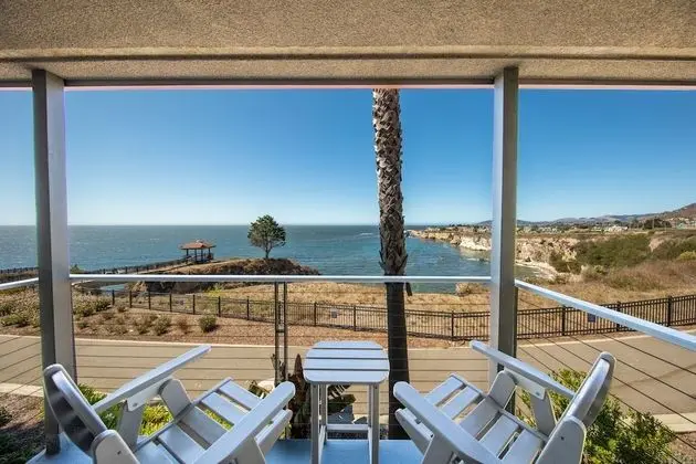 Tek Büyük Yataklı Oda (Oceanfront Two)