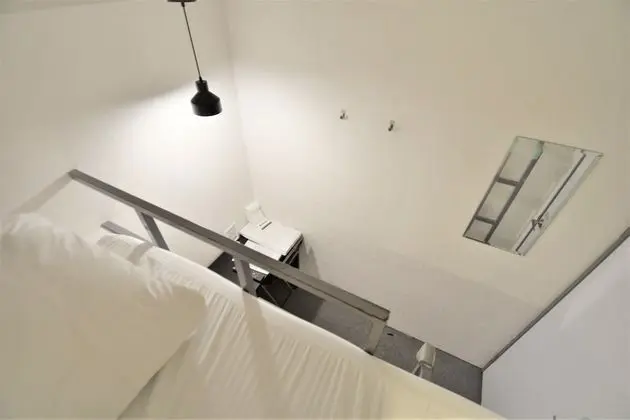 Tek Kişilik Oda, Ortak Banyo (Upper Bed)