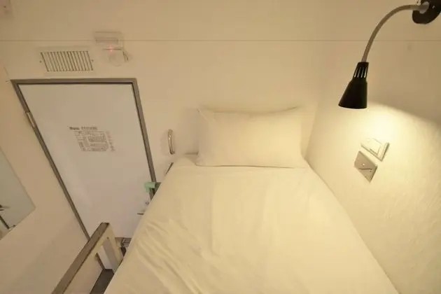 Tek Kişilik Oda, Ortak Banyo (Upper Bed)