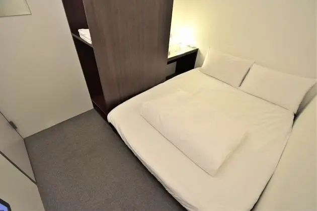 Tek Büyük Yataklı Oda, Ortak Banyo