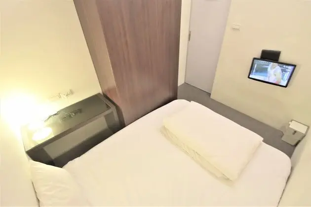 Tek Büyük Yataklı Oda, Ortak Banyo