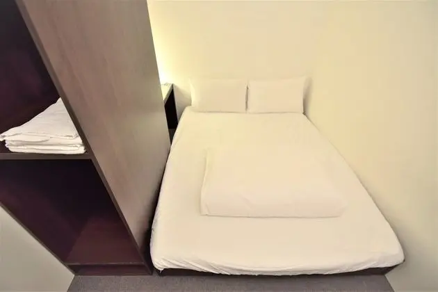Tek Büyük Yataklı Oda, Ortak Banyo
