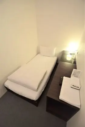 Tek Kişilik Oda, Ortak Banyo