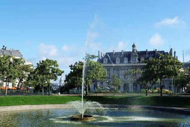 Executive Oda, Teras