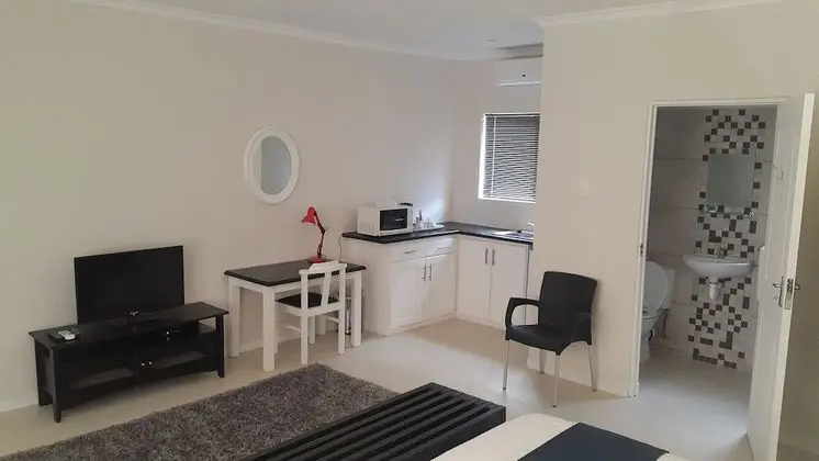 Luxury Tek Büyük Yataklı Oda