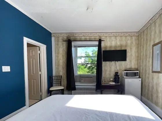 Standard Oda (No View, No Balcony)