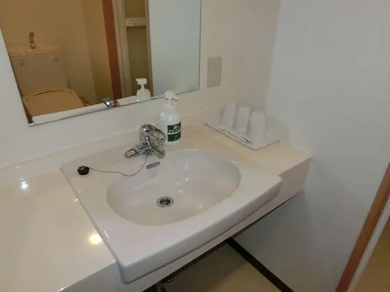 Tek Kişilik Oda, Sigara İçilmez, Şehir Manzaralı