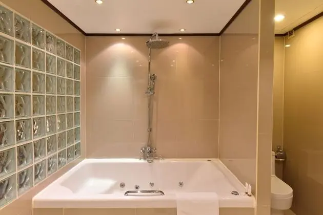Executive King Room