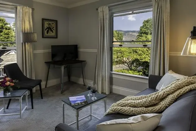 Signature Süit, 1 Büyük (Queen) Boy Yatak ve Çekyat, Sigara İçilmez