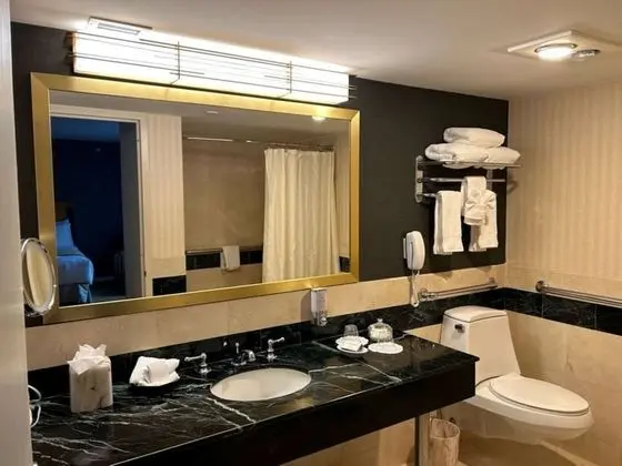 Standard Oda, 2 Çift Kişilik Yatak, Engellilere Uygun, Küvet