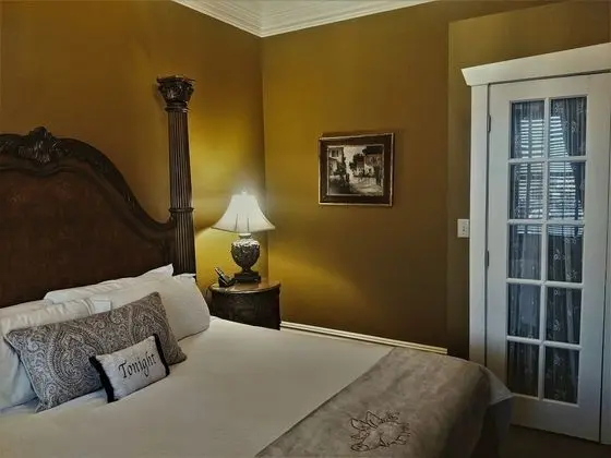 Parlor Suite