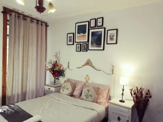 Family Oda, Ortak Banyo, Şehir Manzaralı