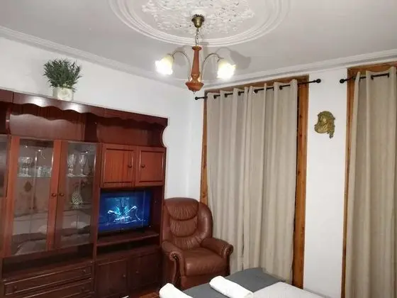 Family Oda, Ortak Banyo, Şehir Manzaralı