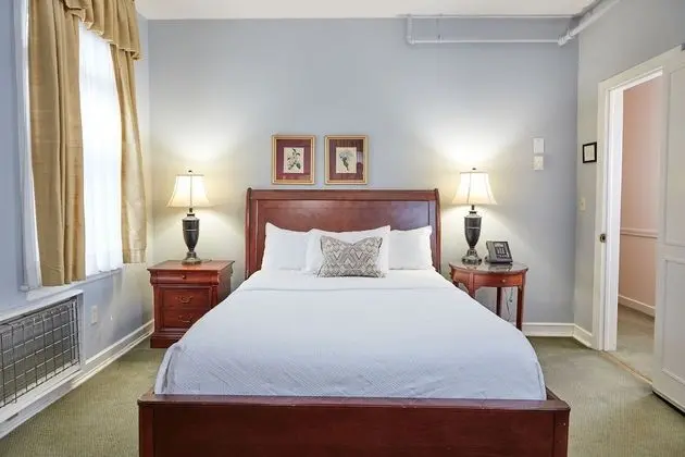 Standard Oda, 1 Büyük (Queen) Boy Yatak, Sigara İçilmez, Şehir Manzaralı