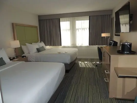 Standard Oda, 2 Büyük (Queen) Boy Yatak