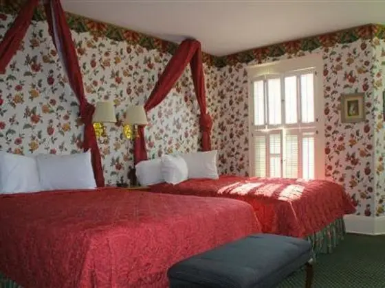 Premium Tek Büyük Yataklı Oda, Banyolu/Duşlu, Göl Manzaralı (VICTORIAN FRONT VIEW)