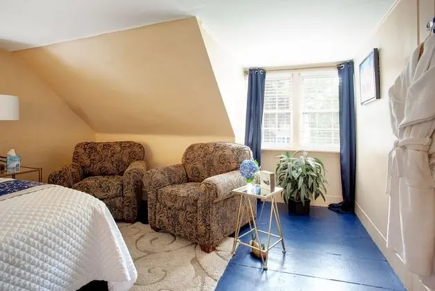 Luxury Oda, 1 En Büyük (King) Boy Yatak, Özel Banyo, Köşe