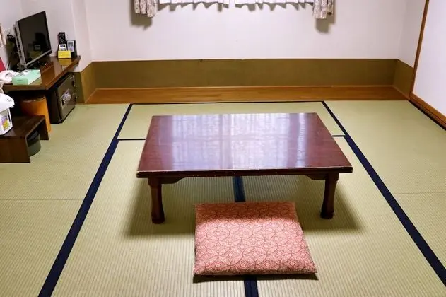Traditional Tek Büyük Yataklı Oda, Sigara İçilmez (Japanese style, tatami 8)