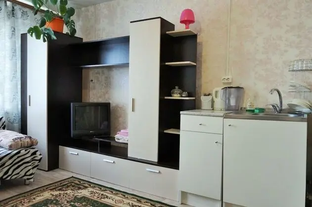Comfort Dört Kişilik Oda, 1 Yatak Odası, Küçük Mutfak, Avlu Manzaralı