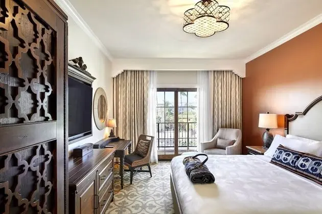 Oda, 1 En Büyük (King) Boy Yatak, Sigara İçilmez, Balkon