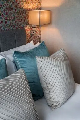 Petite Double Room