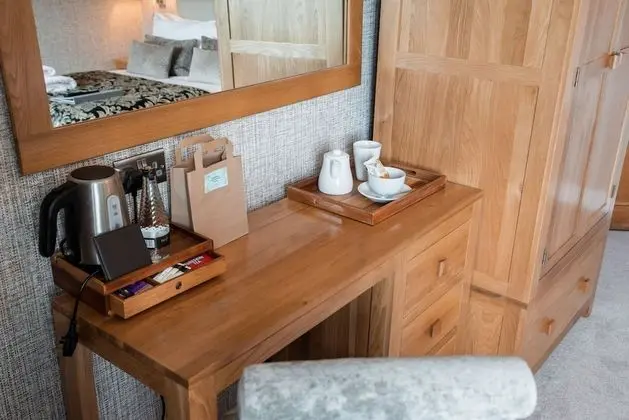 Petite Double Room