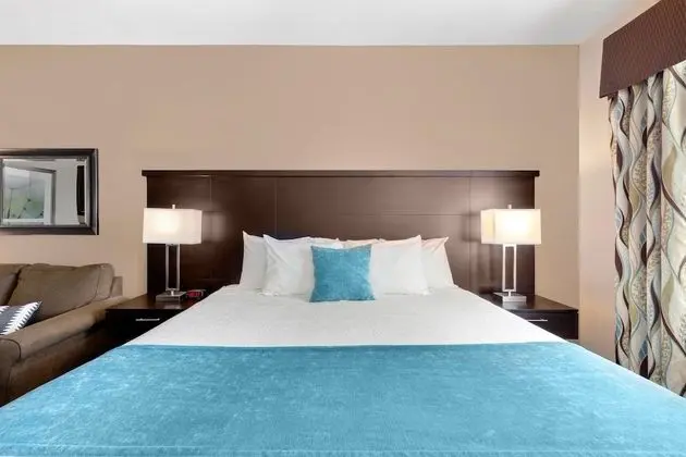 Oda, 1 En Büyük (King) Boy Yatak, Engellilere Uygun, Mutfak (ADA Kitchen King Room)