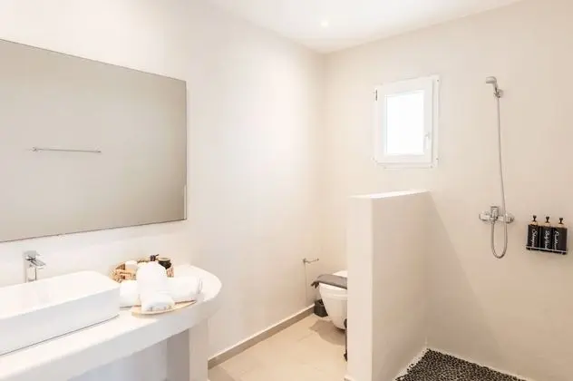 Deluxe Üç Kişilik Oda, Balkon, Deniz Manzaralı