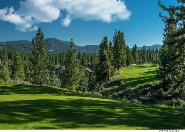 Oda, 2 Büyük (Queen) Boy Yatak, Golf Manzaralı