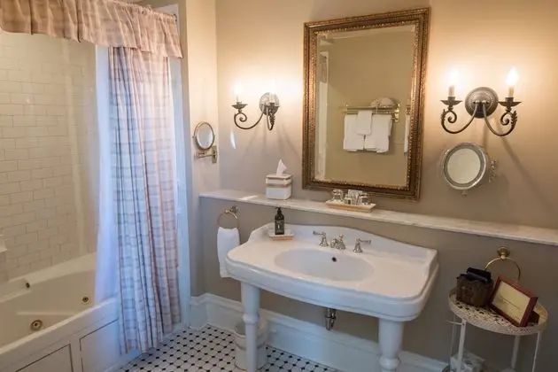 Luxury Tek Büyük Yataklı Oda, Banyolu/Duşlu (The Pippin Suite)