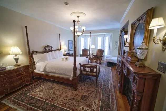 Luxury Tek Kişilik Oda, Banyolu/Duşlu (Cortland Suite)