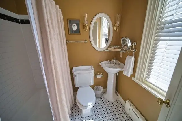 Premium İki Ayrı Yataklı Oda, Banyolu/Duşlu (The Arkansas Black Room)