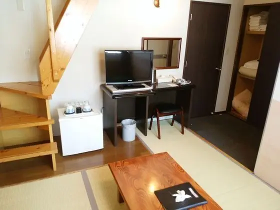 Deluxe Oda (Japanese Western Room with Tatami)