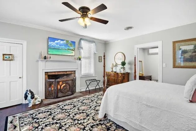 Oda, 1 Büyük (Queen) Boy Yatak