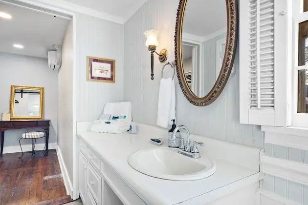 Oda, 1 Büyük (Queen) Boy Yatak