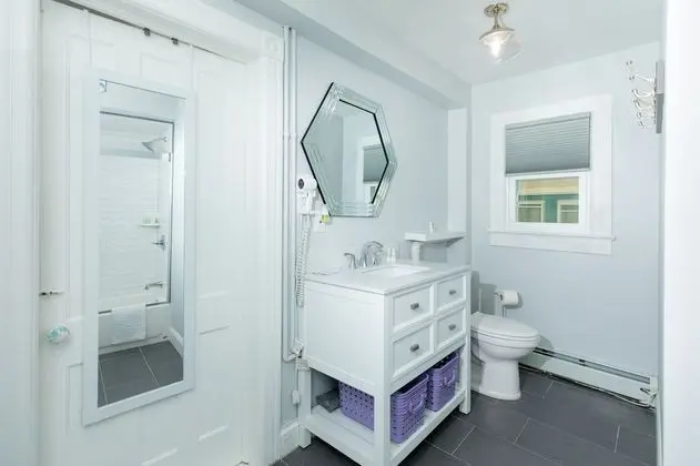 Standard Tek Büyük Yataklı Oda, Banyolu/Duşlu (Sweet Violets Room)