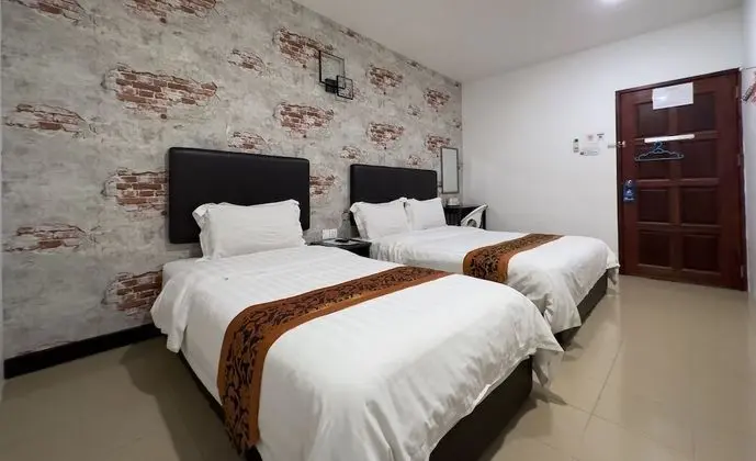 Triple Room Without Window
