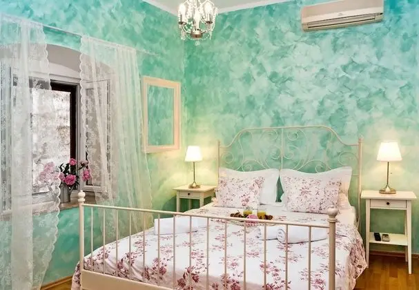 Tek Büyük Yataklı Oda